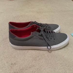 Men’s Vans